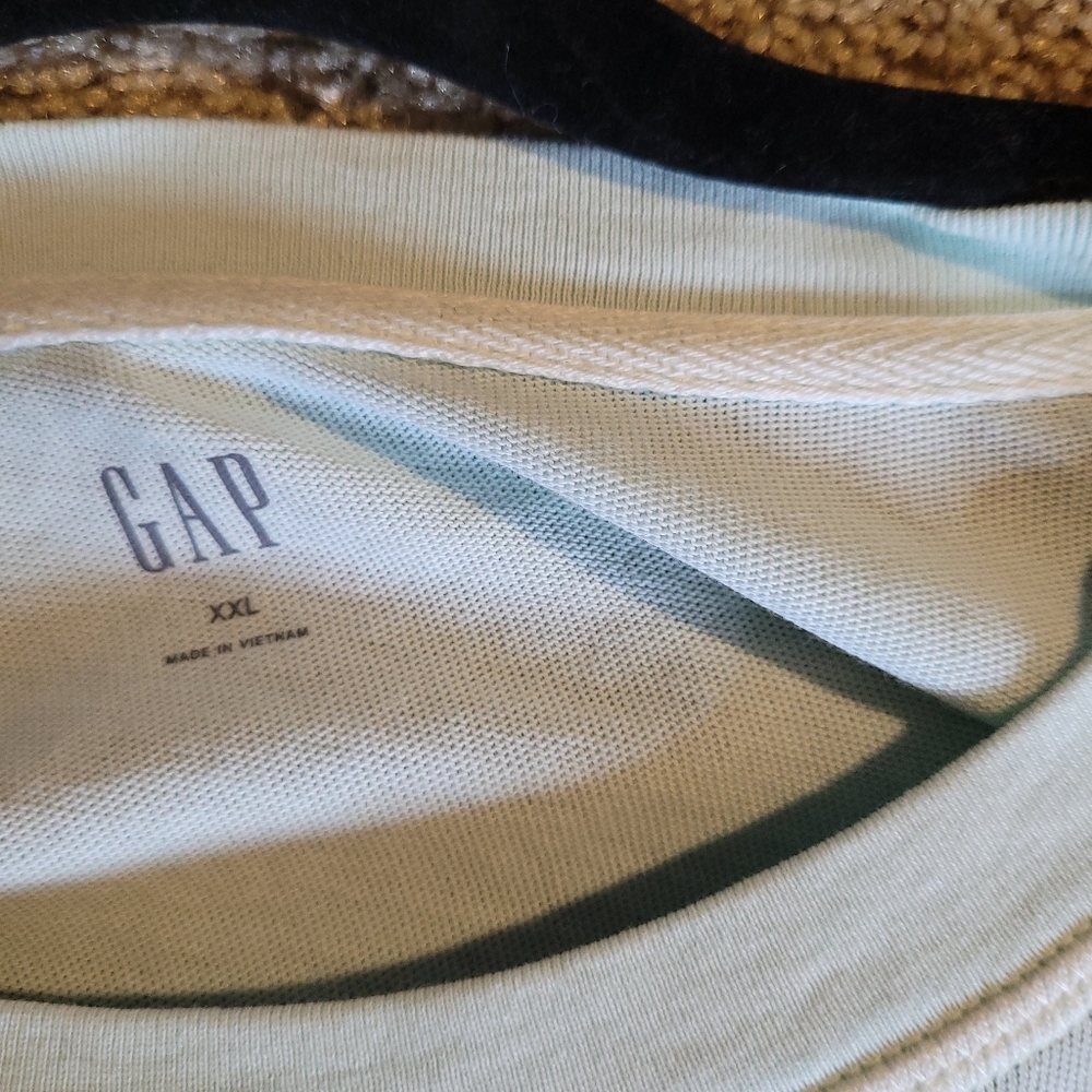 Womens gap boxy tee - Picture 2 of 2